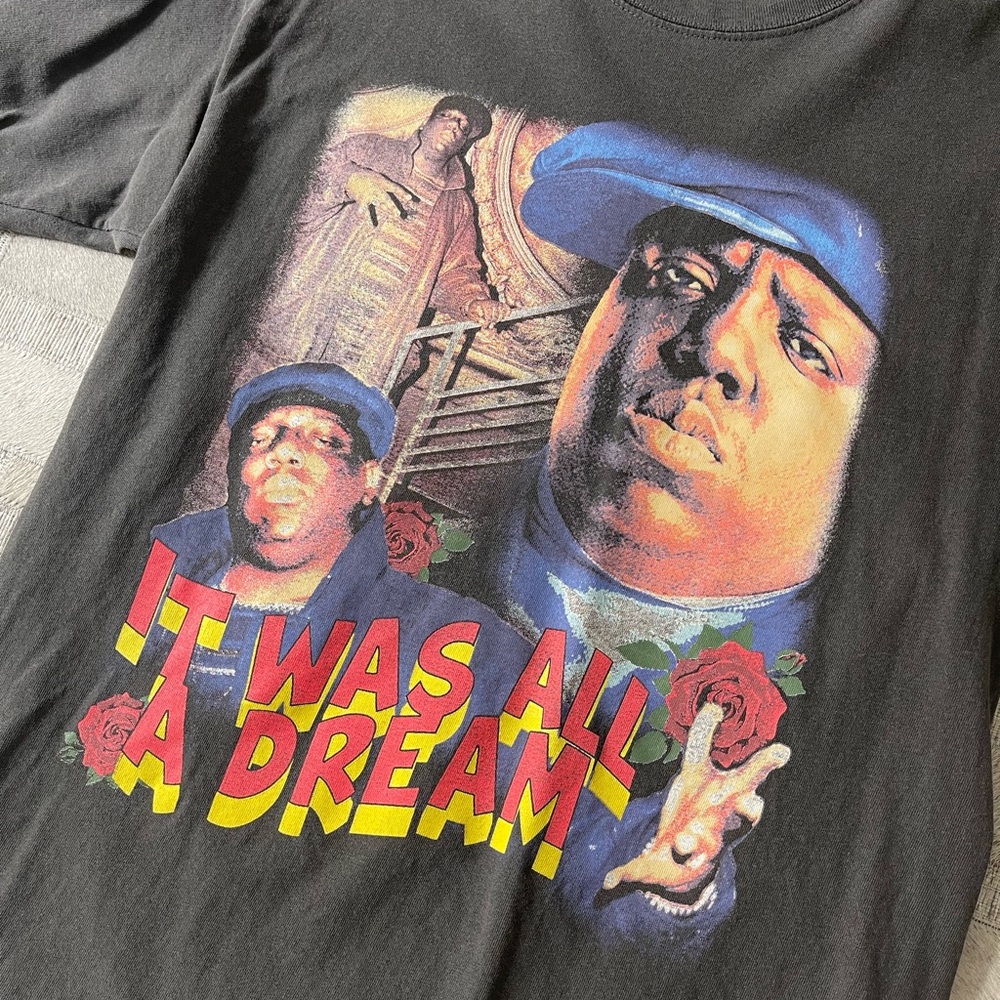 Biggie Smalls faded black tee🌹 - Picture 2 of 4